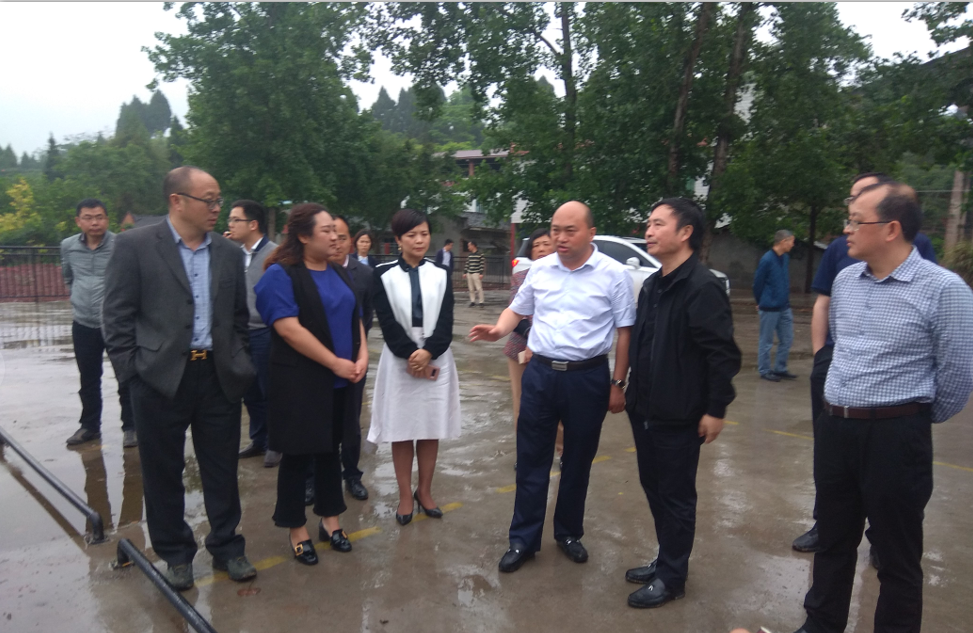 川威集团董事长王劲一行考察仁寿县(图2) 川威集团董事长王劲一行考察仁寿县(图2)