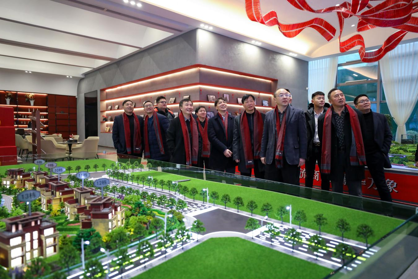 集团公司开展新春慰问活动暨迎新春座谈会(图1) 集团公司开展新春慰问活动暨迎新春座谈会(图1)