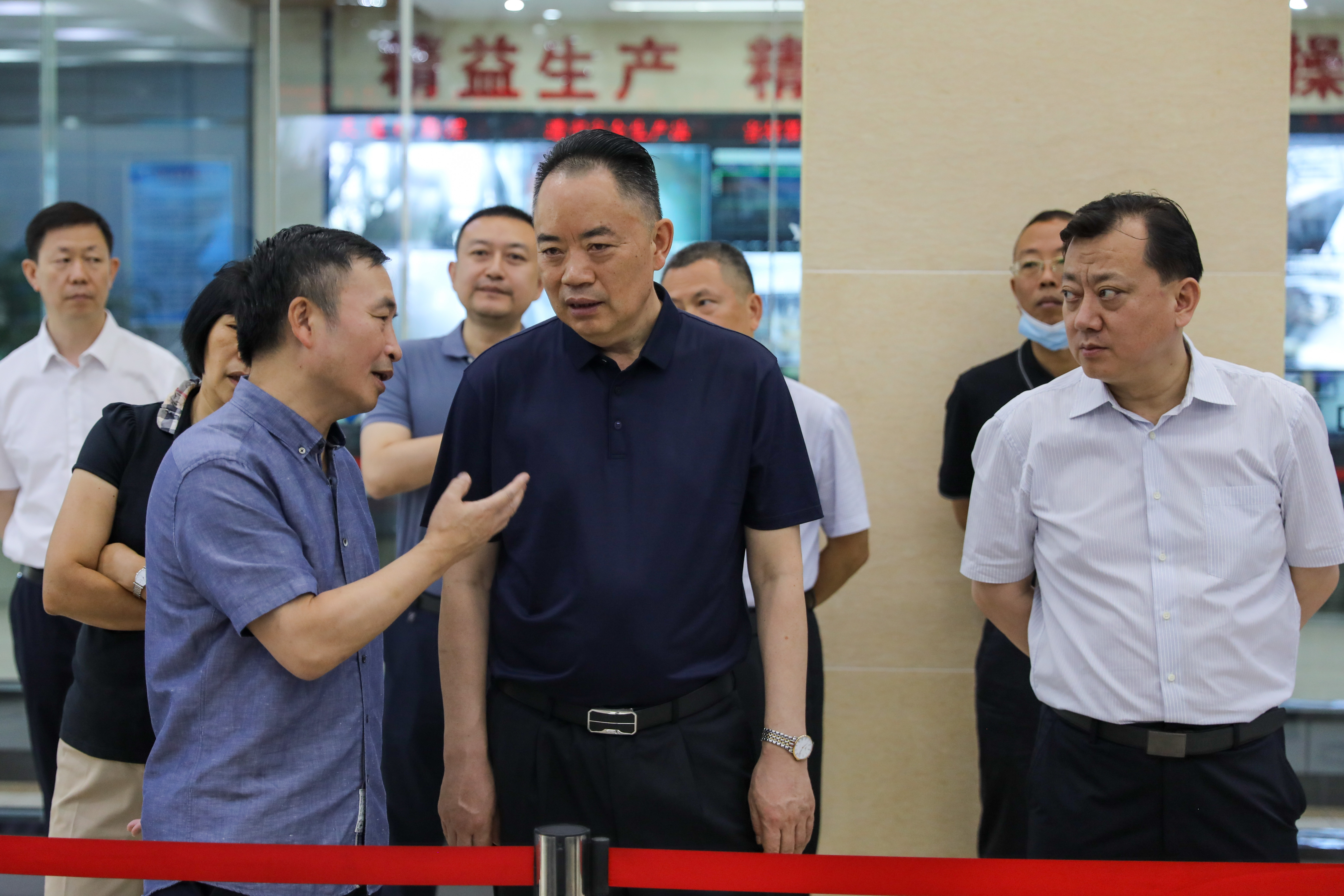 省人大常委会副主任宋朝华到川威连界基地 考察调研(图4) 省人大常委会副主任宋朝华到川威连界基地 考察调研(图4)