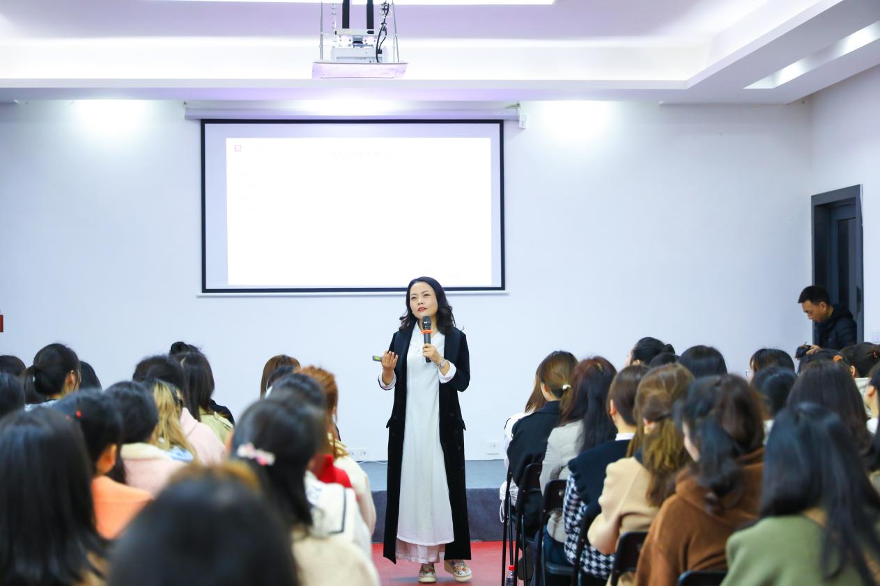 川威集团开展2023年庆“三八”国际妇女节系列活动(图9) 川威集团开展2023年庆“三八”国际妇女节系列活动(图9)
