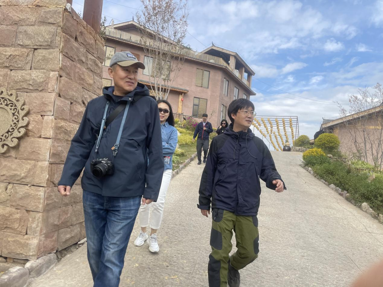 彝族年,迎西马,大石板古村“火出圈”!(图3) 彝族年,迎西马,大石板古村“火出圈”!(图3)