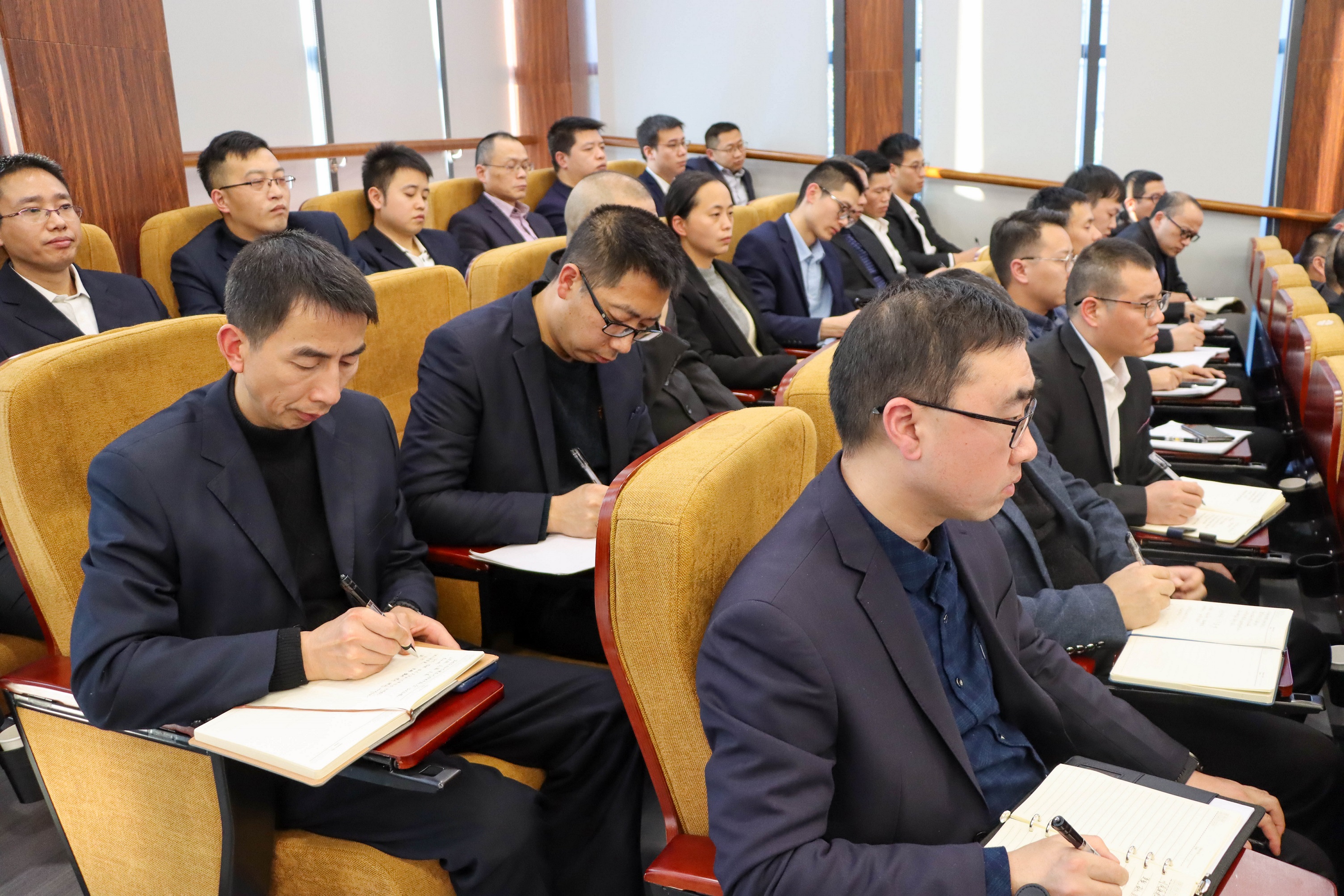 强化文化引领 赋能企业发展——集团公司召开企业文化建设工作推进专题会(图5) 强化文化引领 赋能企业发展——集团公司召开企业文化建设工作推进专题会(图5)