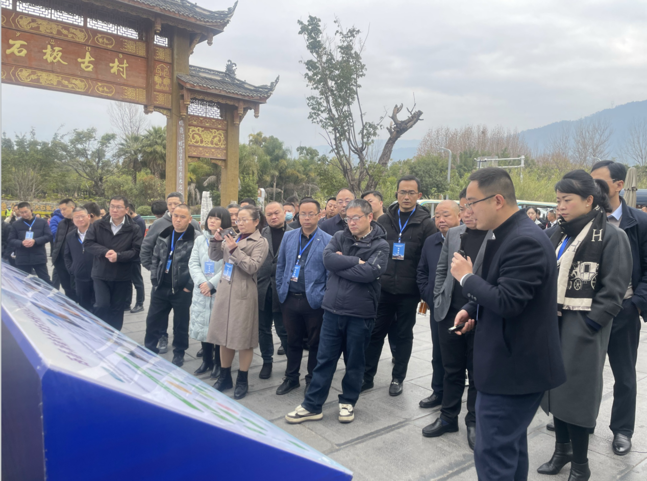大石板古村:保护利用让历史文化“活”起来 ——全省城乡建设历史文化保护利用工作现场会在西昌大石板古村召开(图4) 大石板古村:保护利用让历史文化“活”起来 ——全省城乡建设历史文化保护利用工作现场会在西昌大石板古村召开(图4)