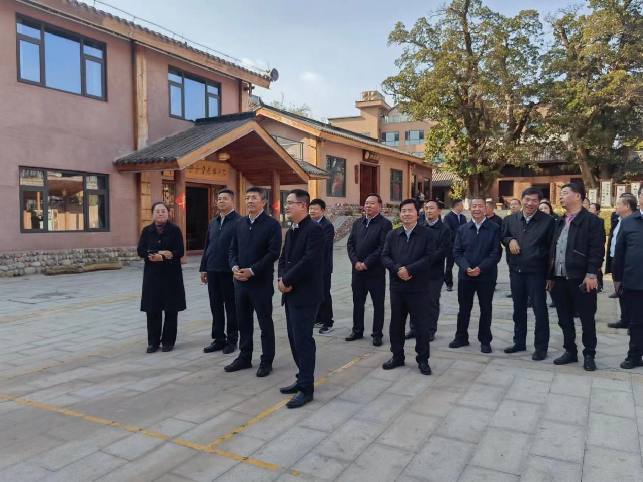 筑巢引凤 文旅项目再引关注(图4) 筑巢引凤 文旅项目再引关注(图4)