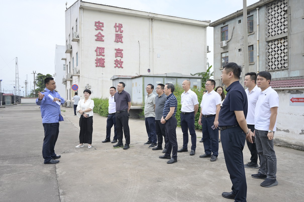 抢抓新机遇,谋求新合作,汇聚新动能——内江考察团莅临通宇物流参观交流(图3) 抢抓新机遇,谋求新合作,汇聚新动能——内江考察团莅临通宇物流参观交流(图3)