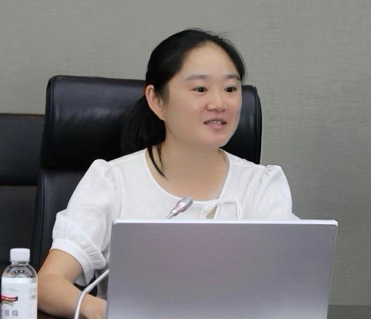 湖北联投集团到访川威集团并举行座谈交流(图2) 湖北联投集团到访川威集团并举行座谈交流(图2)