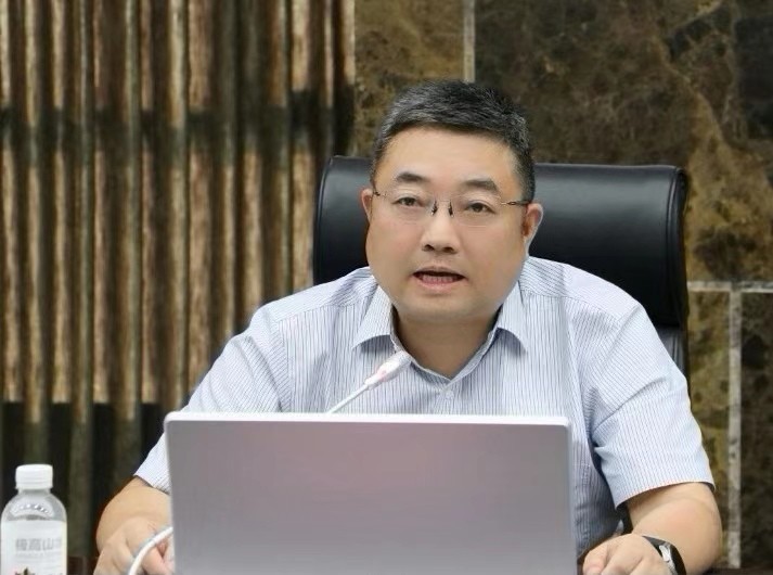 湖北联投集团到访川威集团并举行座谈交流(图3) 湖北联投集团到访川威集团并举行座谈交流(图3)
