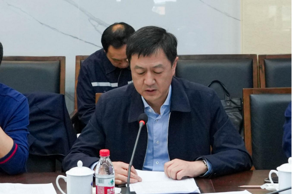 毕胜副市长带队到川威关心企业发展(图5) 毕胜副市长带队到川威关心企业发展(图5)