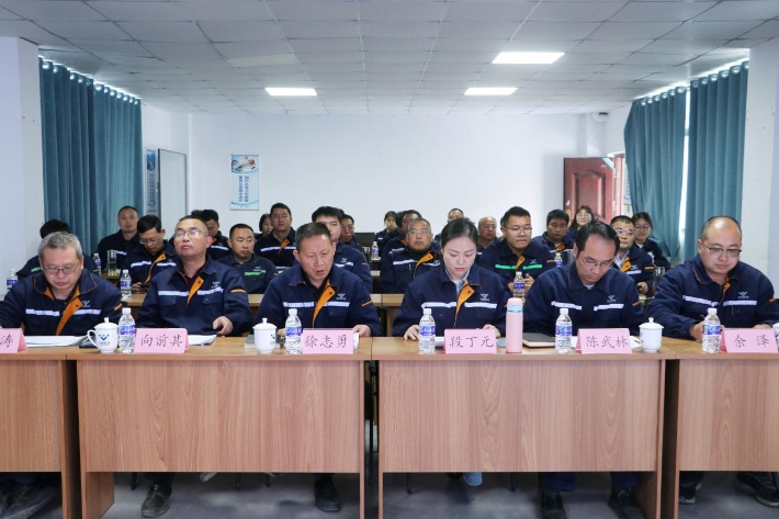 以辩验学，以评促长 ——联鑫矿业2025年度师带徒项目答辩圆满结束(图2)