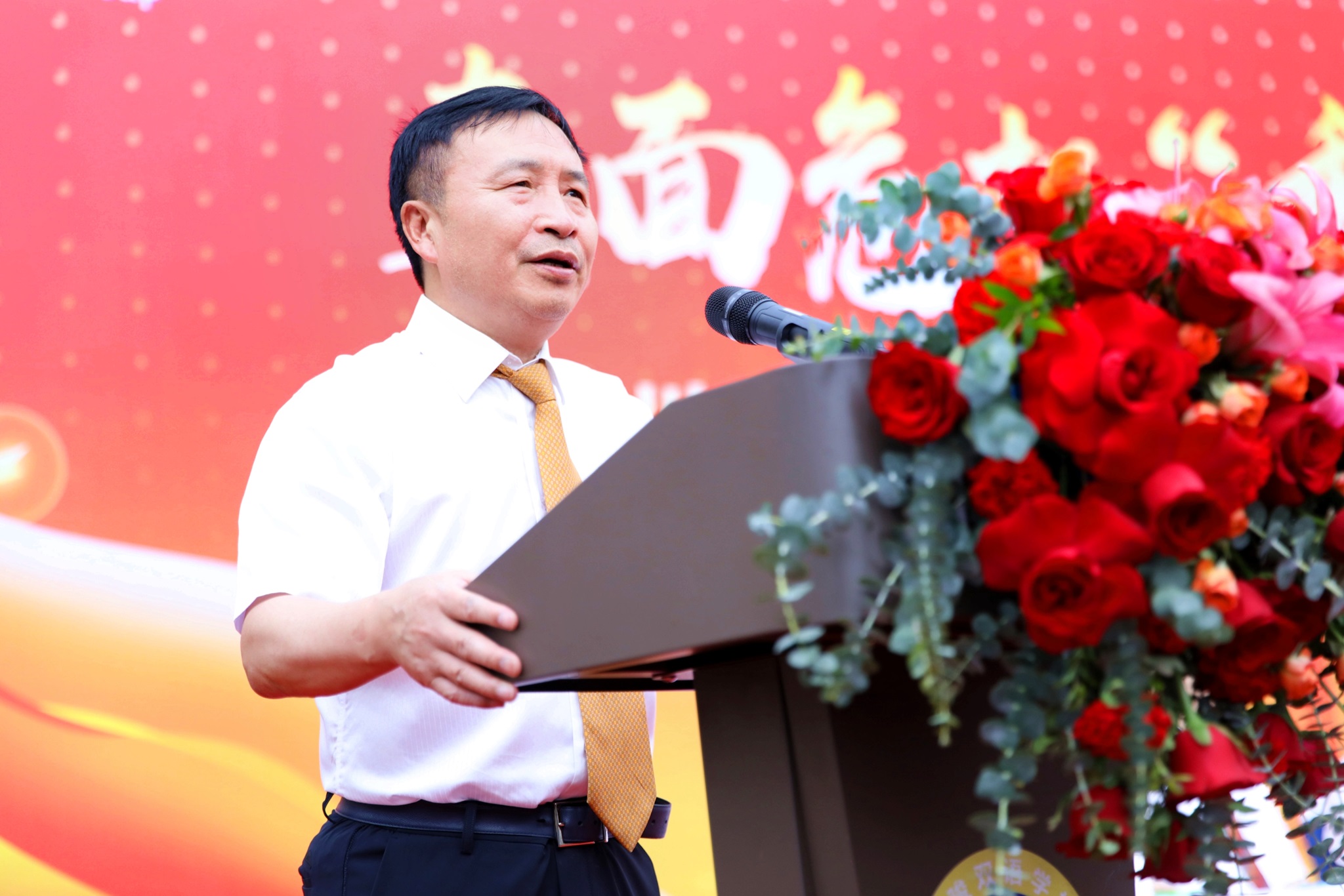 运动聚合力 同心庆华诞——川威集团建厂97周年员工运动会圆满举行(图4) 运动聚合力 同心庆华诞——川威集团建厂97周年员工运动会圆满举行(图4)