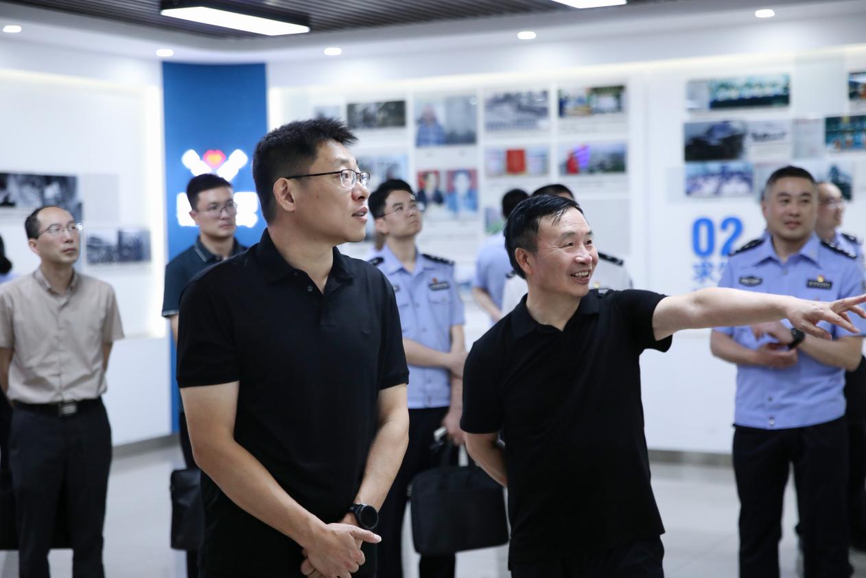 内江市副市长王宇一行到川威集团连界基地考察调研(图2)