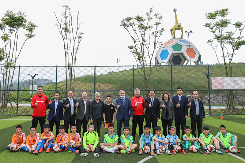 德国驻成都领事馆鲁悟刚一行莅临川威连界基地考察交流