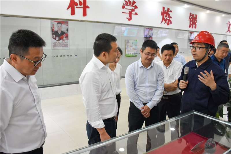 内市经开区党工委书记赵永韦一行到川威调研(图1)